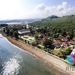 Rizom Tatil Koyu * Samanli