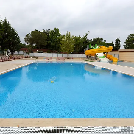 Rizom Tatil Koyu Semesteranläggning (resort)