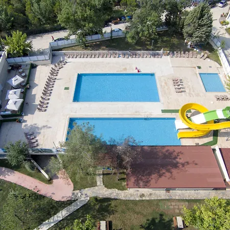 Rizom Tatil Koyu