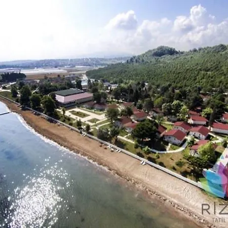 Rizom Tatil Koyu * Samanli